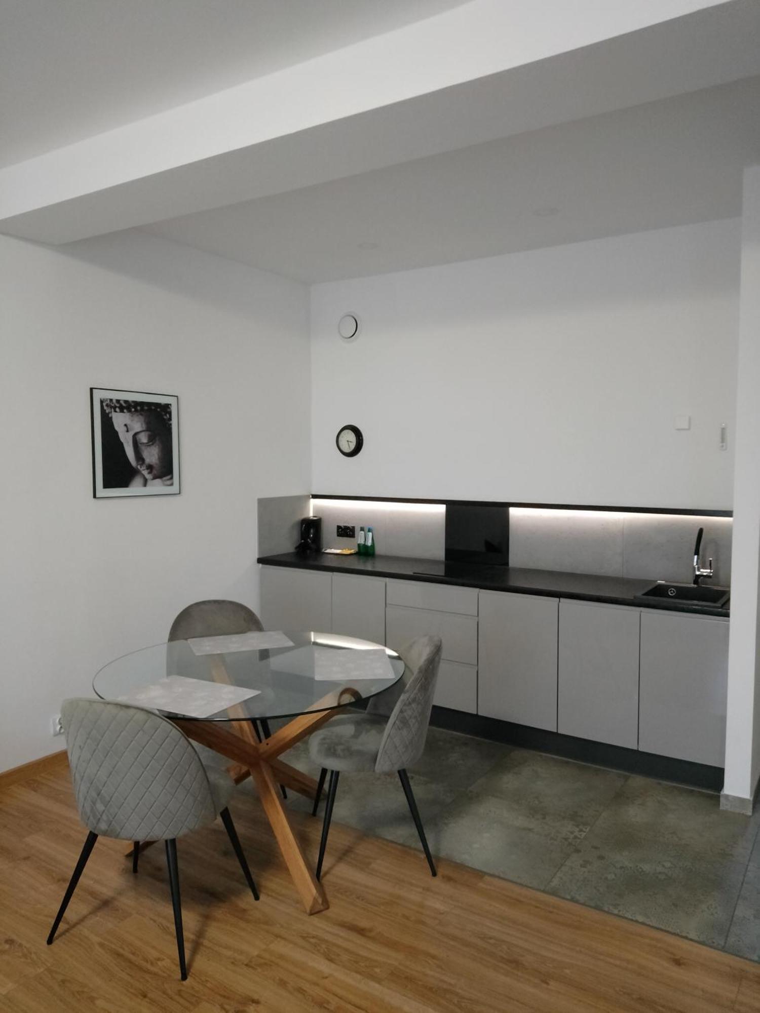 Apartamenty Lawendowy Zakatek 5 Opole Esterno foto